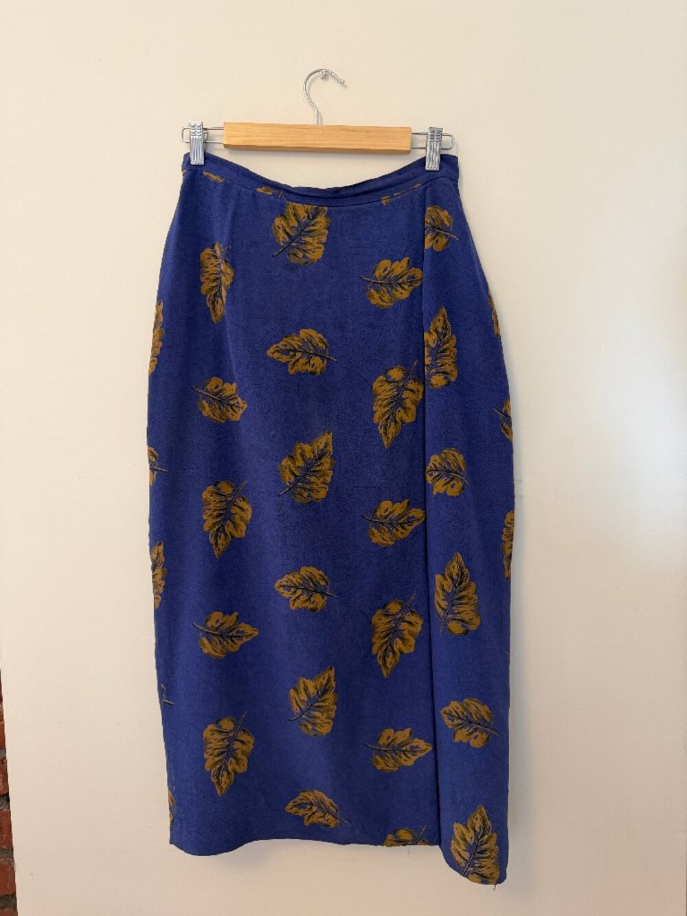 Vintage 90s 100% Silk Purple and Gold Leaf Print Skirt - Size 8 Petite